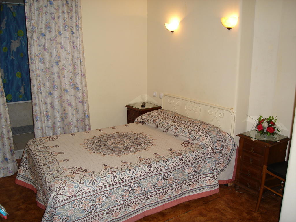 Perola Da Baixa Hotel Lisboa Стая снимка